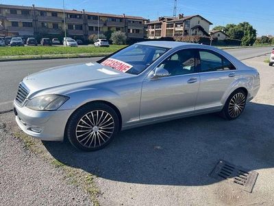 Usata Mercedes S320 Elegance 235 CV (172 kW) 2007 Argento Berlina