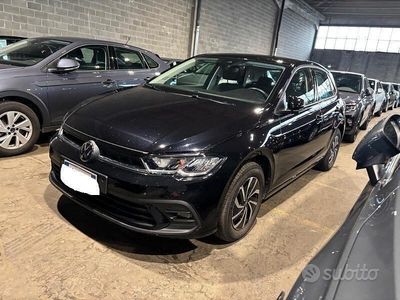 Usata VW Polo Life 95 CV (69 kW) 2025 Nero Utilitaria