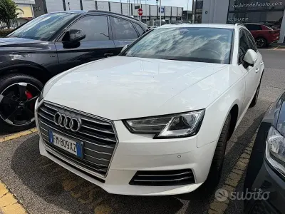 Usata Audi A4 Business 122 CV (89 kW) 2018 Bianco metallizzato Station wagon