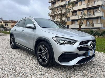 Usata Mercedes GLA200 Premium 150 CV (110 kW) 2021 Argento SUV