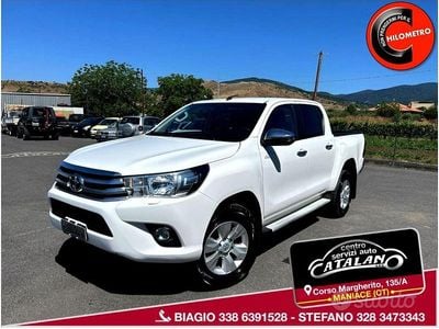 Usata Toyota HiLux Executive 150 CV (110 kW) 2019 Bianco Pick-up