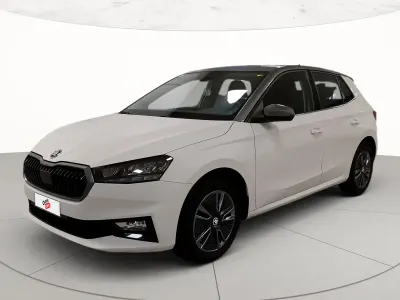 Usata Skoda Fabia Style 95 CV (69 kW) 2024 Bianco magnolia grigio graphite metalliz Utilitaria