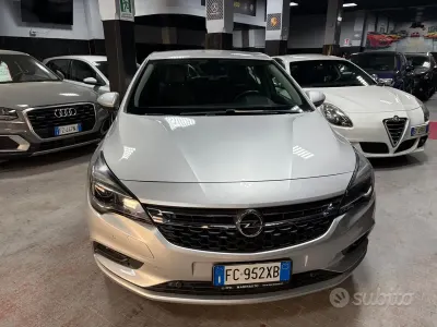 Usata Opel Astra Innovation 150 CV (110 kW) 2016 Grigio Berlina