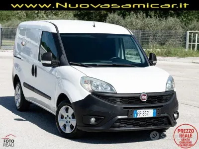 Usata Fiat Doblò 90 CV (66 kW) 2016 Bianco Monovolume