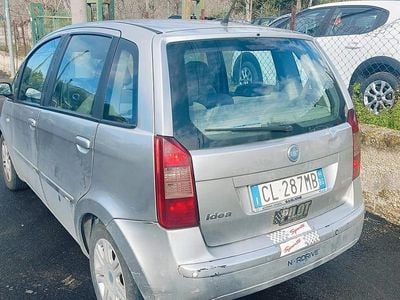 Usata Fiat Idea Dynamic 101 CV (74 kW) 2004 Grigio Monovolume