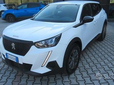 Usata Peugeot 2008 Active 110 CV (80 kW) 2022 Bianco SUV