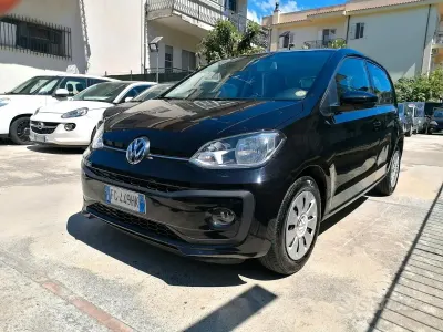 Usata VW up! Move 60 CV (44 kW) 2017 Nero Utilitaria