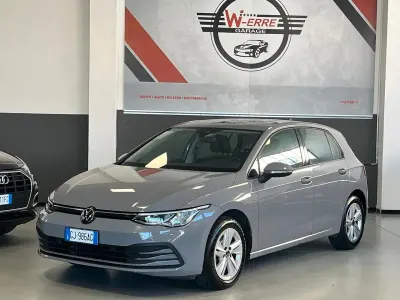 Occasion VW Golf VIII Life 131 ch (96 kW) 2022 Gris Berline