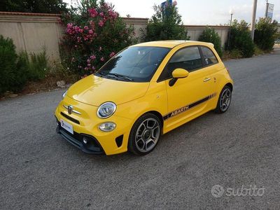 Usata Abarth 595 145 CV (106 kW) 2018 Giallo Utilitaria