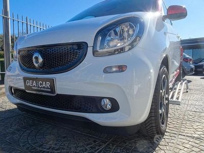 Usata Smart ForFour Prime 90 CV (66 kW) 2016 Bianco Utilitaria