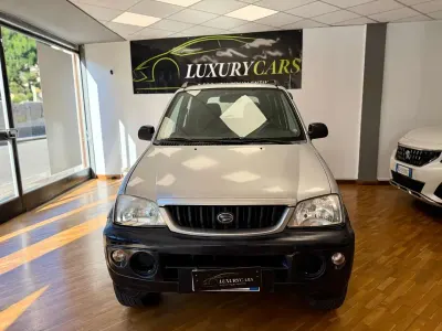 Usata Daihatsu Terios 86 CV (63 kW) 2002 Grigio SUV