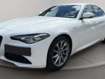 Usata Alfa Romeo Giulia Super 200 CV (147 kW) 2020 Bianco Berlina