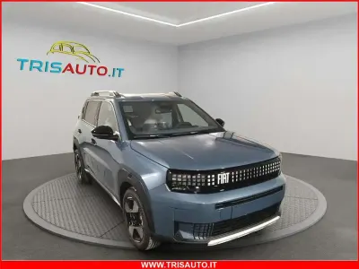 Nuova Fiat Grande Panda La Prima 101 CV (74 kW) 2026 Blu Utilitaria