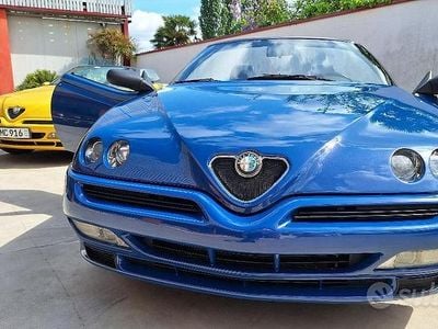 Second-hand Alfa Romeo GTV Lusso 192 CP (141 kW) 2000 Albastru Coupe