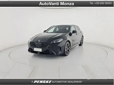 Begagnad BMW 118 M Sport 150 HK (110 kW) 2025 Svart Halvkombi