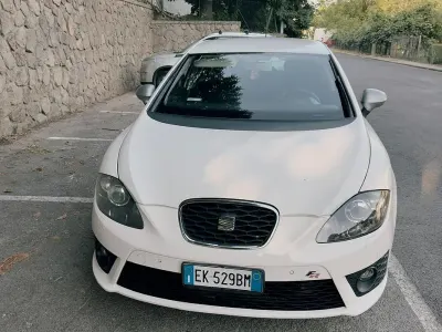 Usata Seat Leon 170 CV (125 kW) 2011 Bianco Utilitaria