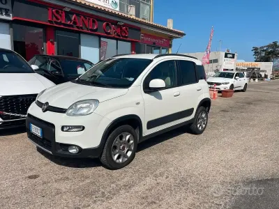 Usata Fiat Panda 4x4 95 CV (69 kW) 2016 Bianco Utilitaria