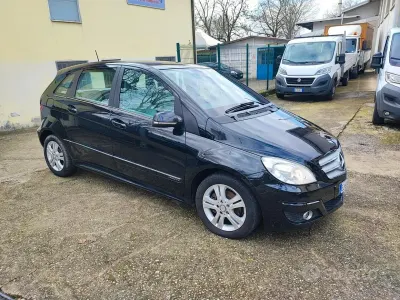 Usata Mercedes B180