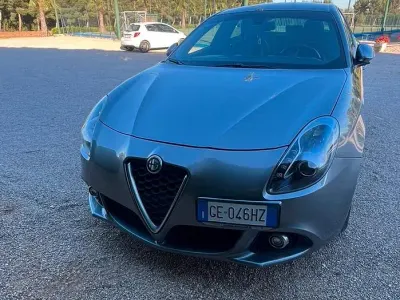 Usata Alfa Romeo Giulietta 105 CV (77 kW) 2021 Grigio Berlina