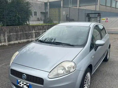 Usata Fiat Grande Punto 77 CV (56 kW) 2006 Utilitaria