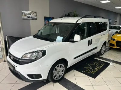Begagnad Fiat Doblò Easy 105 HK (77 kW) 2021 Vit Minibuss