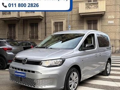 Usata VW Caddy 102 CV (75 kW) 2021 Grigio metallizzato Monovolume