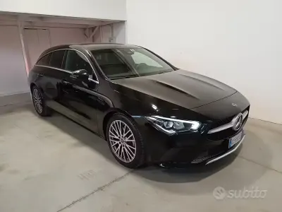 Usata Mercedes CLA200 Shooting Brake 150 CV (110 kW) 2021 Nero Station wagon
