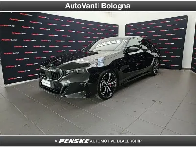 Begagnad BMW 520 M Sport 197 HK (144 kW) 2025 Svart Halvkombi