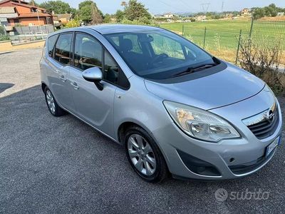 Usata Opel Meriva 120 CV (88 kW) 2012 Grigio Monovolume