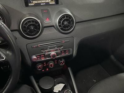 Usata Audi A1 90 CV (66 kW) 2017 Grigio Utilitaria