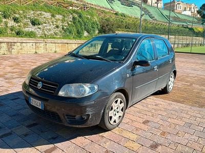 Usata Fiat Punto 70 CV (51 kW) 2006 Nero Berlina