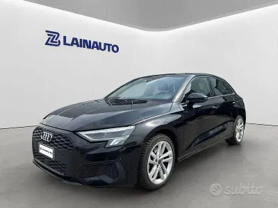 Usado Audi A3 150 CV (110 kW) 2023 Negro Berlina