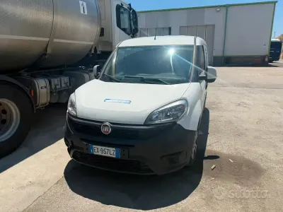 Usata Fiat Doblò 90 CV (66 kW) 2015 Monovolume