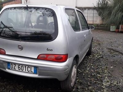 Usata Fiat 600 54 CV (39 kW) 2010 Grigio Utilitaria