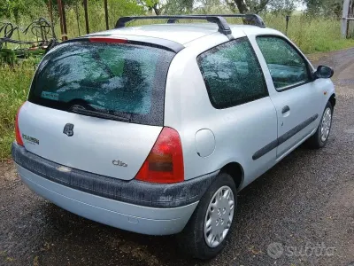 Usata Renault Clio II 58 CV (42 kW) 1999 Grigio Utilitaria