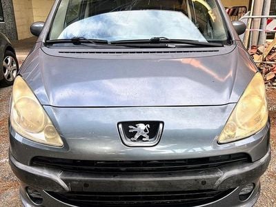 Usata Peugeot 1007 2005 Grigio Monovolume
