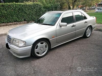 Usata Mercedes C36 AMG AMG 280 CV (205 kW) 1995 Grigio Berlina