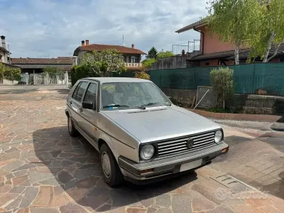 Usata VW Golf II 54 CV (39 kW) 1988 Grigio Utilitaria