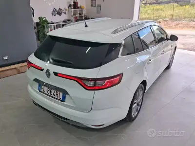 Usata Renault Mégane GrandTour GT 131 CV (96 kW) 2018 Bianco Station wagon