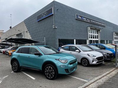 Nuova Fiat 600 La Prima 101 CV (74 kW) 2025 Verde SUV