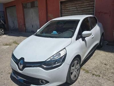 Usata Renault Clio IV Zen 75 CV (55 kW) 2016 Bianco Utilitaria