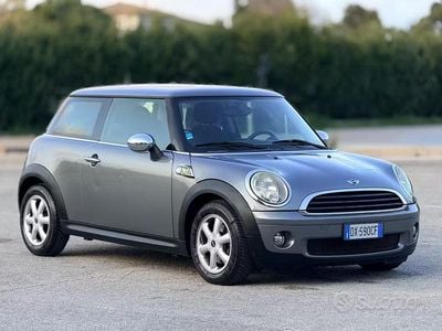 Usata Mini Cooper 75 CV (55 kW) 2009 Grigio Utilitaria