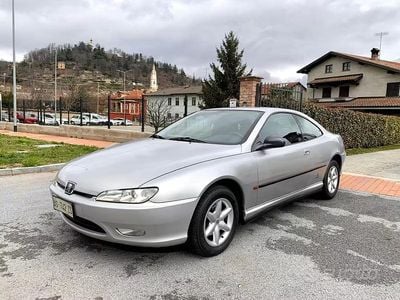 Usata Peugeot 406 Coupe 135 CV (99 kW) 1997 Grigio Coupé