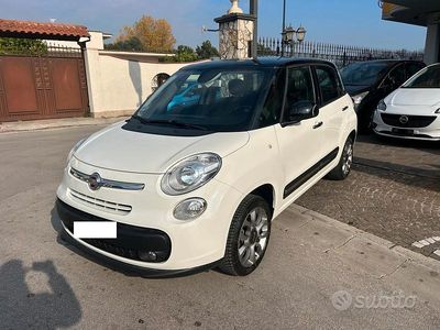Begagnad Fiat 500L Living 80 HK (58 kW) 2017 Grå Minibuss