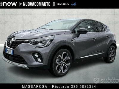 Usata Renault Captur Techno 145 CV (106 kW) 2022 Grigio SUV