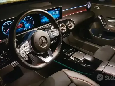 Usata Mercedes A180 Premium 116 CV (85 kW) 2019 Nero Berlina