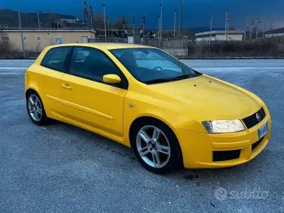 Usata Fiat Stilo Abarth 170 CV (125 kW) 2001 Utilitaria