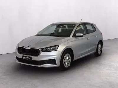 Usata Skoda Fabia Style 95 CV (69 kW) 2023 Argento brillante metallizzato Utilitaria