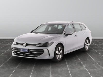 Usata VW Passat Business 150 CV (110 kW) 2024 Grigio Station wagon
