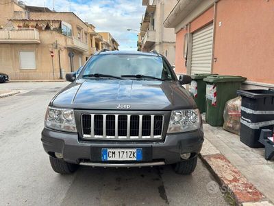 usata Jeep Grand Cherokee 2.7 crd Laredo auto